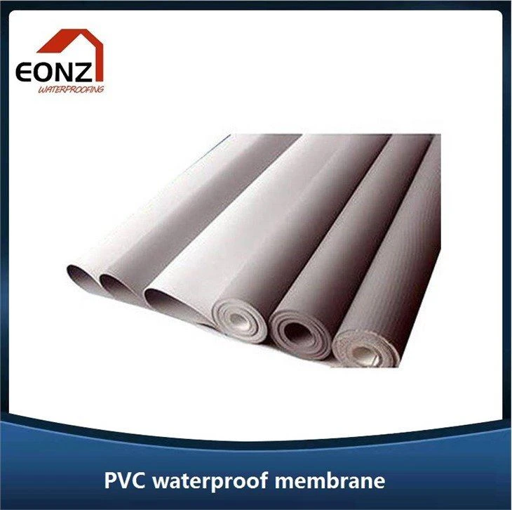 Tetto piano a membrana in PVC